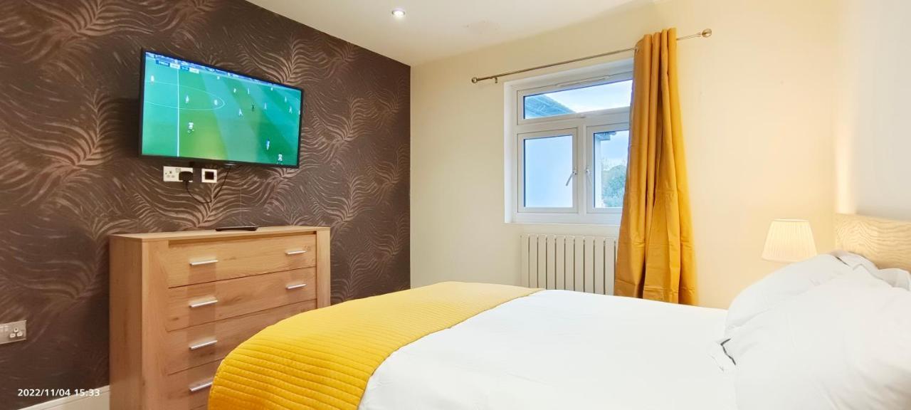 First Floor Flat 1 Northwood Apartman London Kültér fotó
